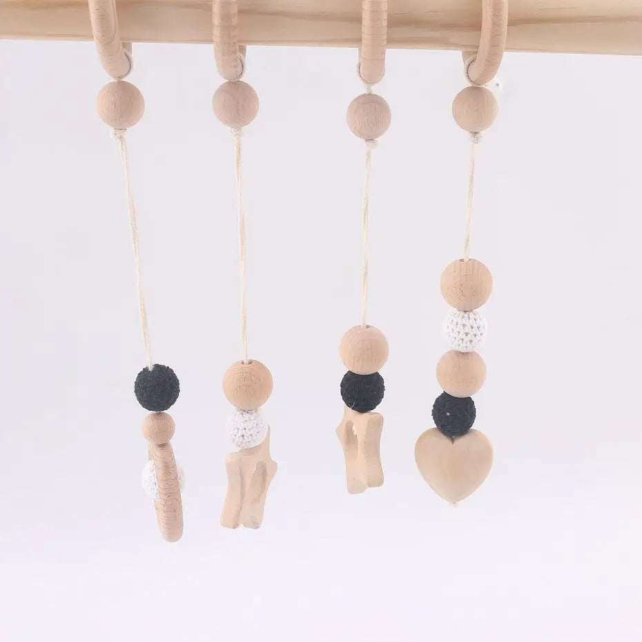 4pcs/set Black and White Crochet Beads Montessori Play Gym Food Grade Wooden Teether Classic Sensory Toy Interact Toy For Babies