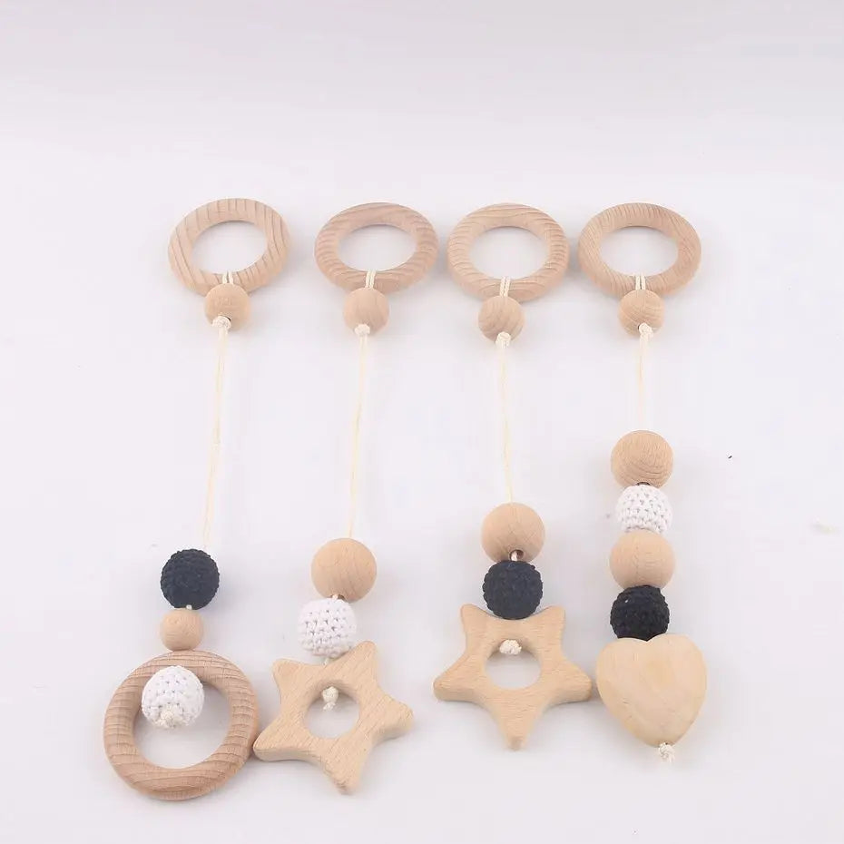 4pcs/set Black and White Crochet Beads Montessori Play Gym Food Grade Wooden Teether Classic Sensory Toy Interact Toy For Babies