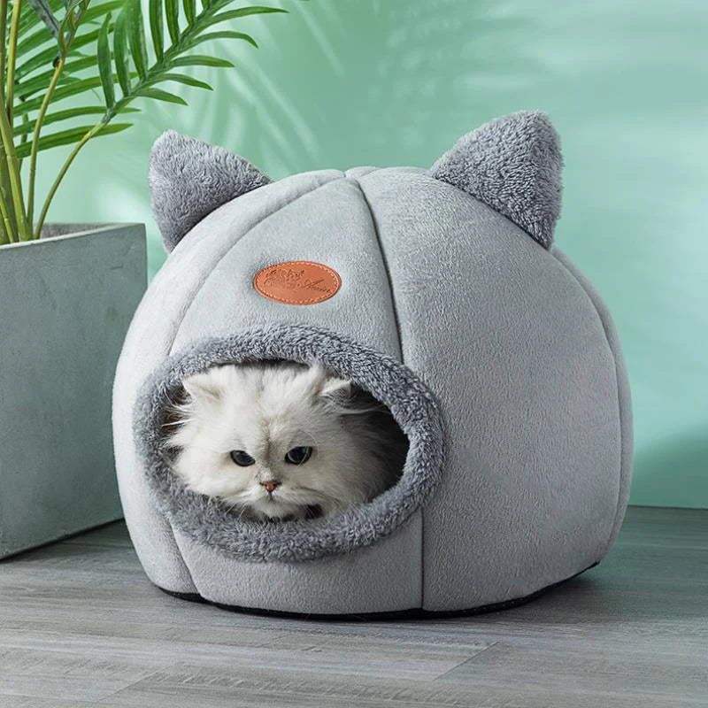 Cozy Winter Cat Bed Tent