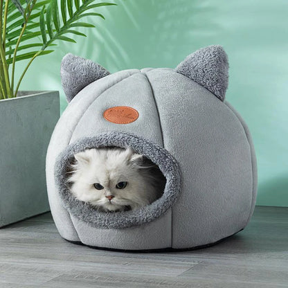 Cozy Winter Cat Bed Tent