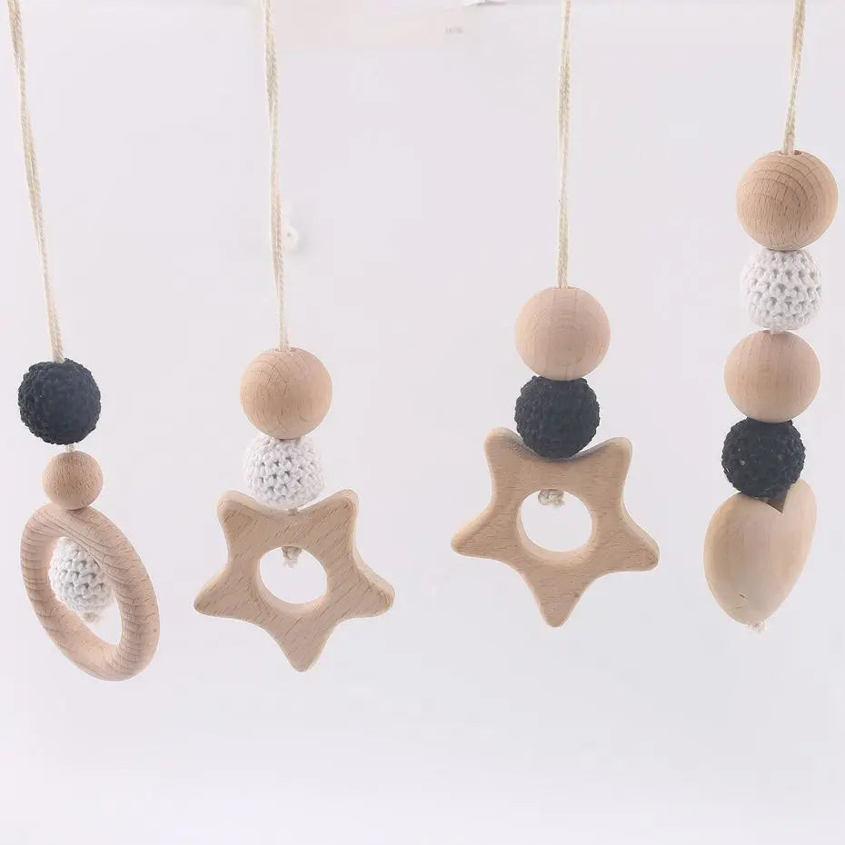 4pcs/set Black and White Crochet Beads Montessori Play Gym Food Grade Wooden Teether Classic Sensory Toy Interact Toy For Babies