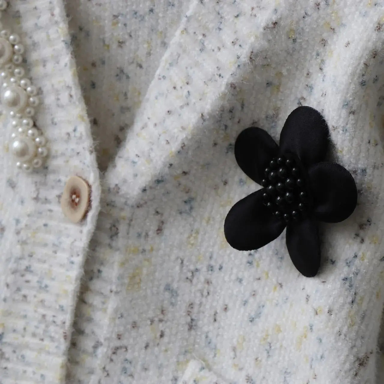 2024 New Fashion Children's Cardigan Girl Beading V-neck Cotton Cashmere Sweaters Coat Spring Autumn Kids Wool Knitted Jacket